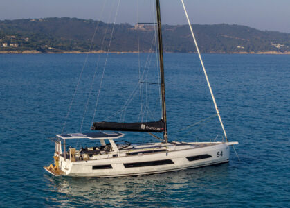 The Dufour 54 from Dufour Yachts shipyard, off Saint-Tropez (France), on October 12, 2025, Photo by © Jean-Marie LIOT / Dufour Yachts