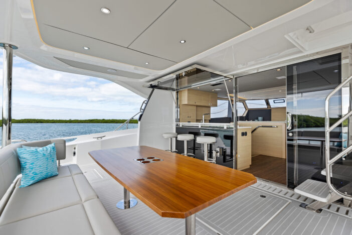 AQUILA 50 POWER CATAMARAN YACHT
