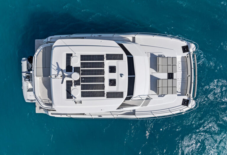 AQUILA 50 POWER CATAMARAN YACHT
