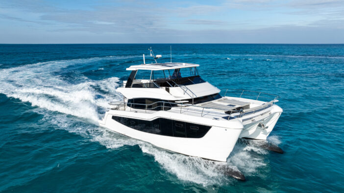 AQUILA 50 POWER CATAMARAN YACHT