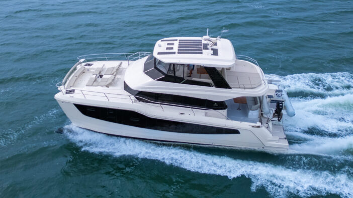 AQUILA 50 POWER CATAMARAN YACHT