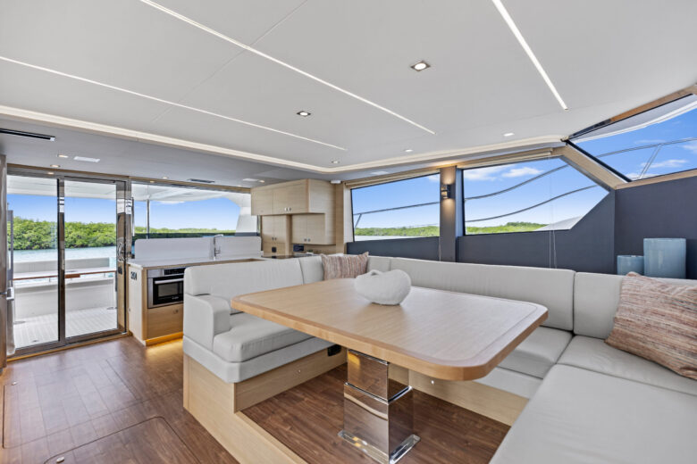 AQUILA 50 POWER CATAMARAN YACHT