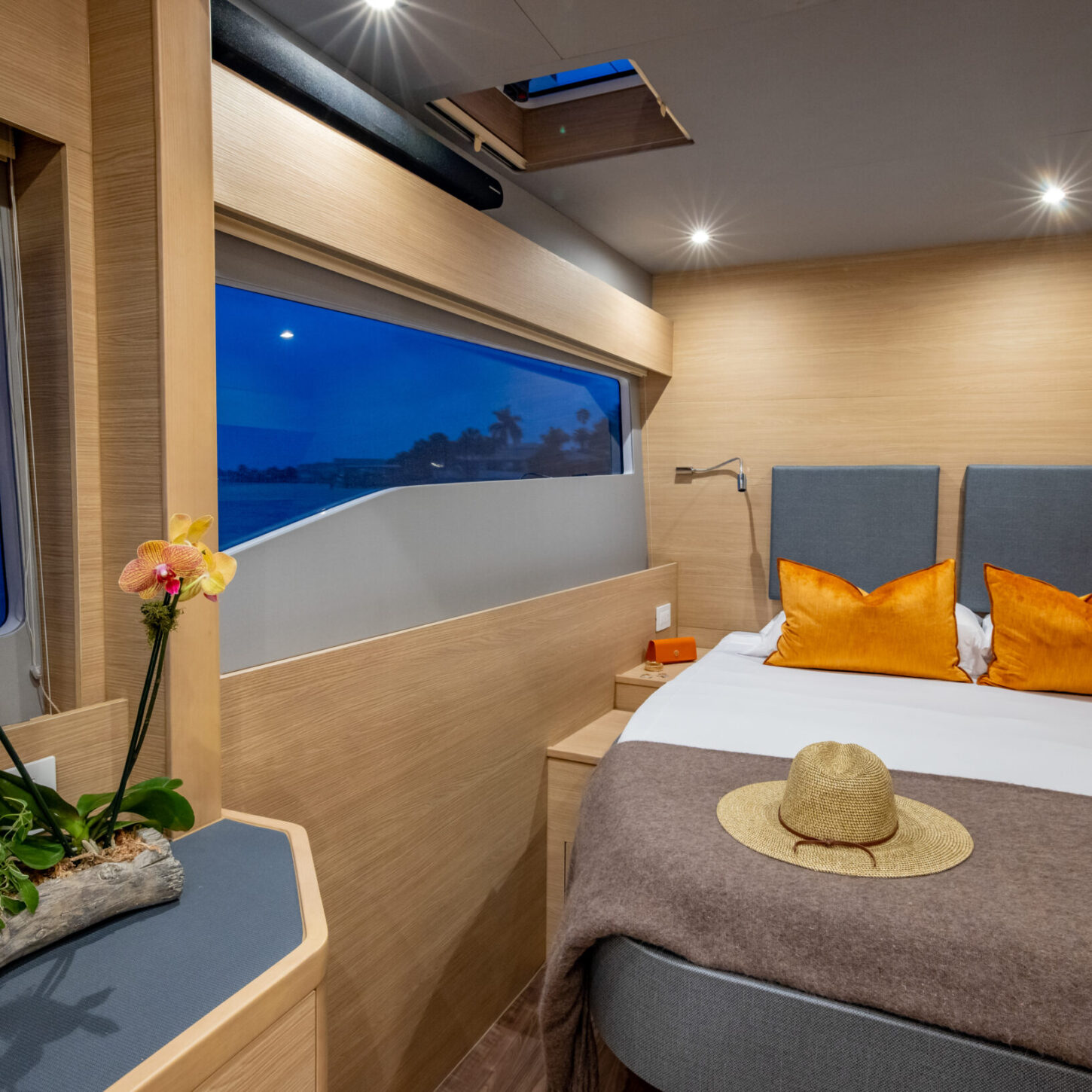 Aquila 54 Luxury Power Catamaran: