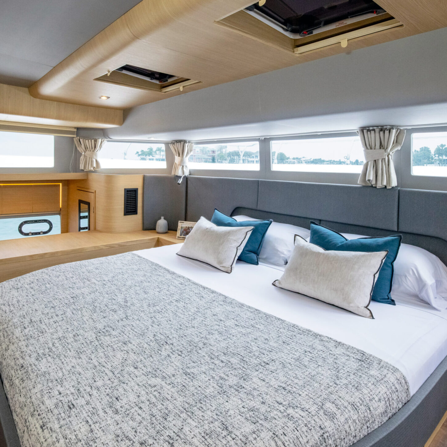 Aquila 54 Luxury Power Catamaran: