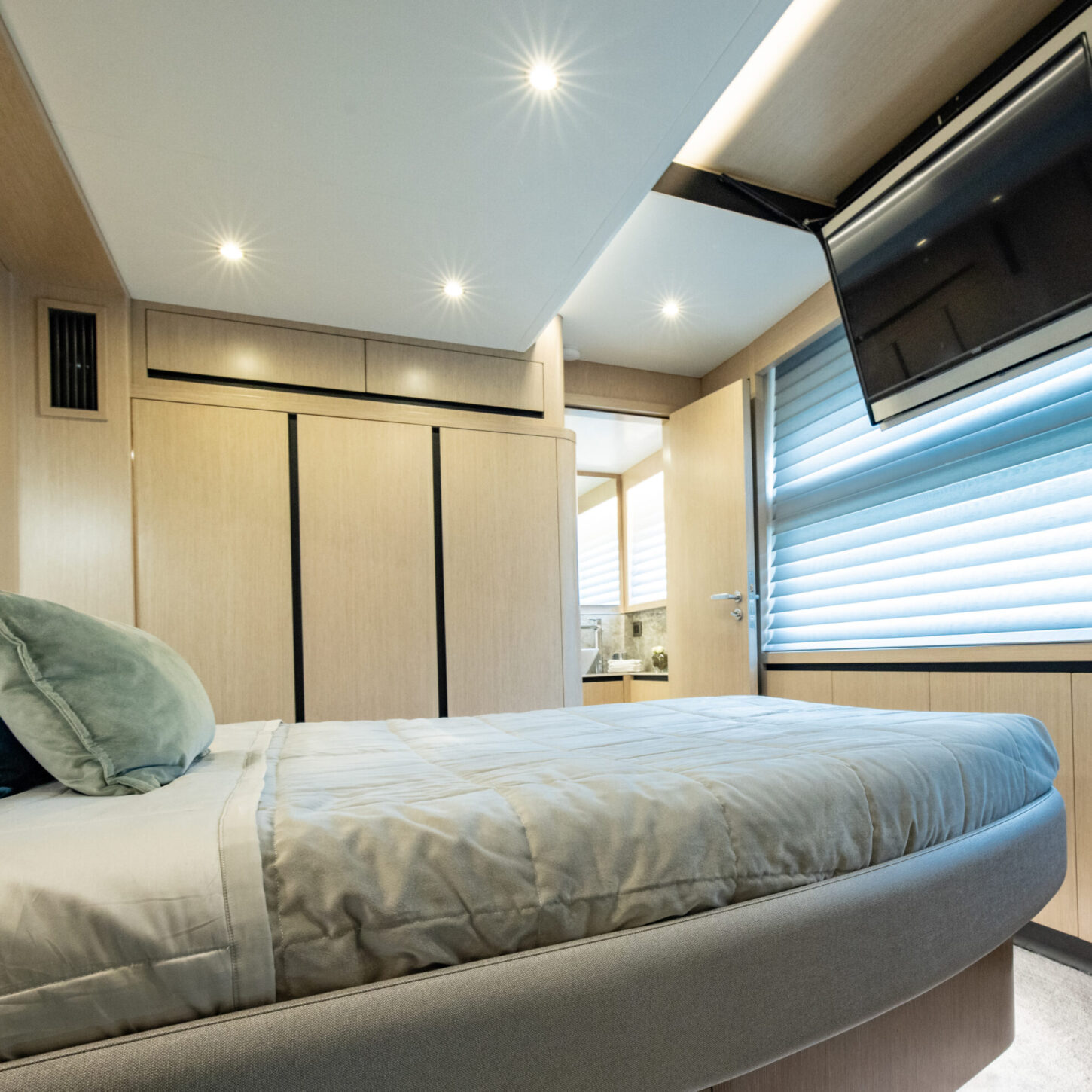 Aquila 70 Luxury Catamaran