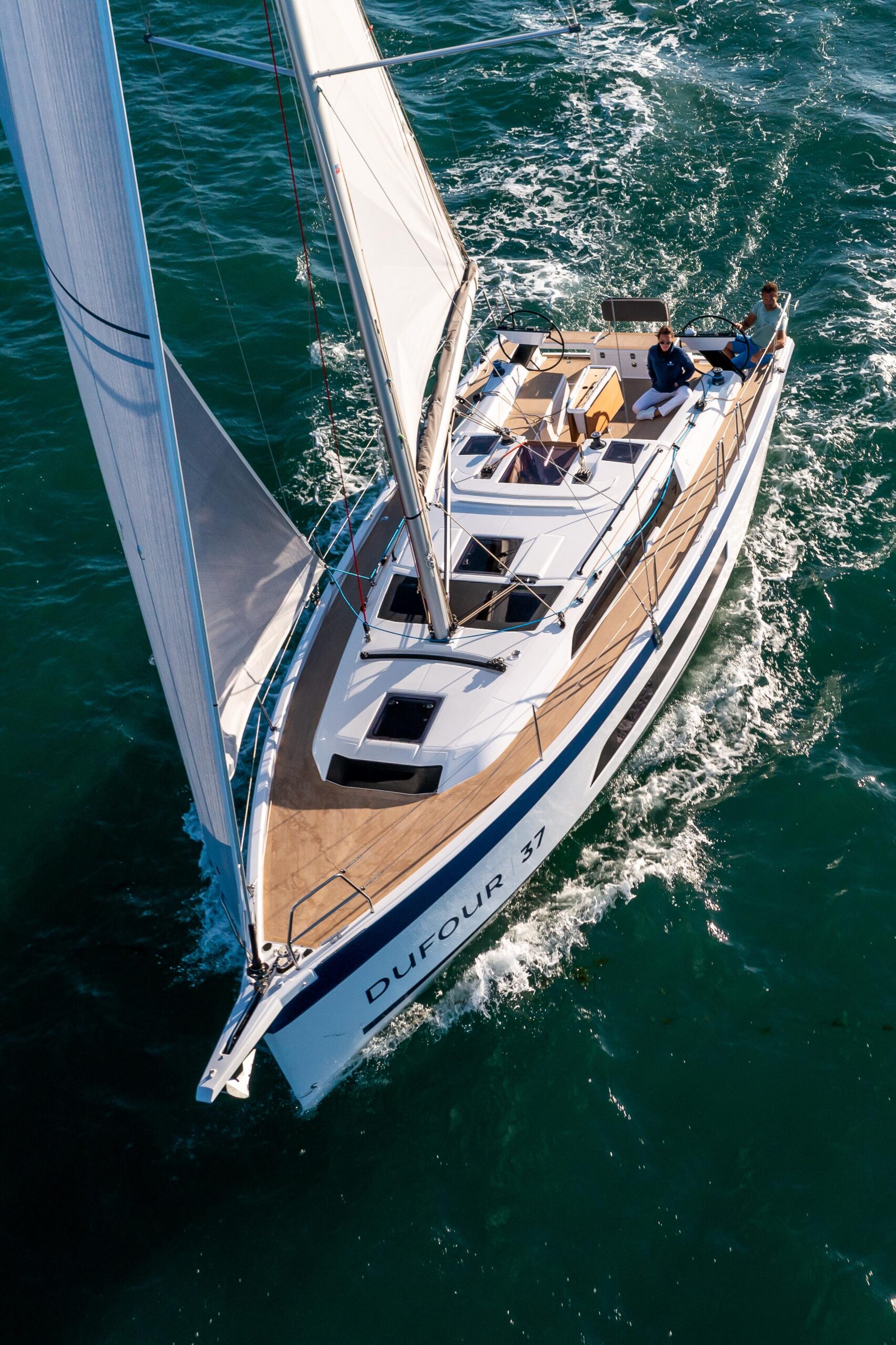 DUFOUR YACHTS 2022 - DUFOUR 37