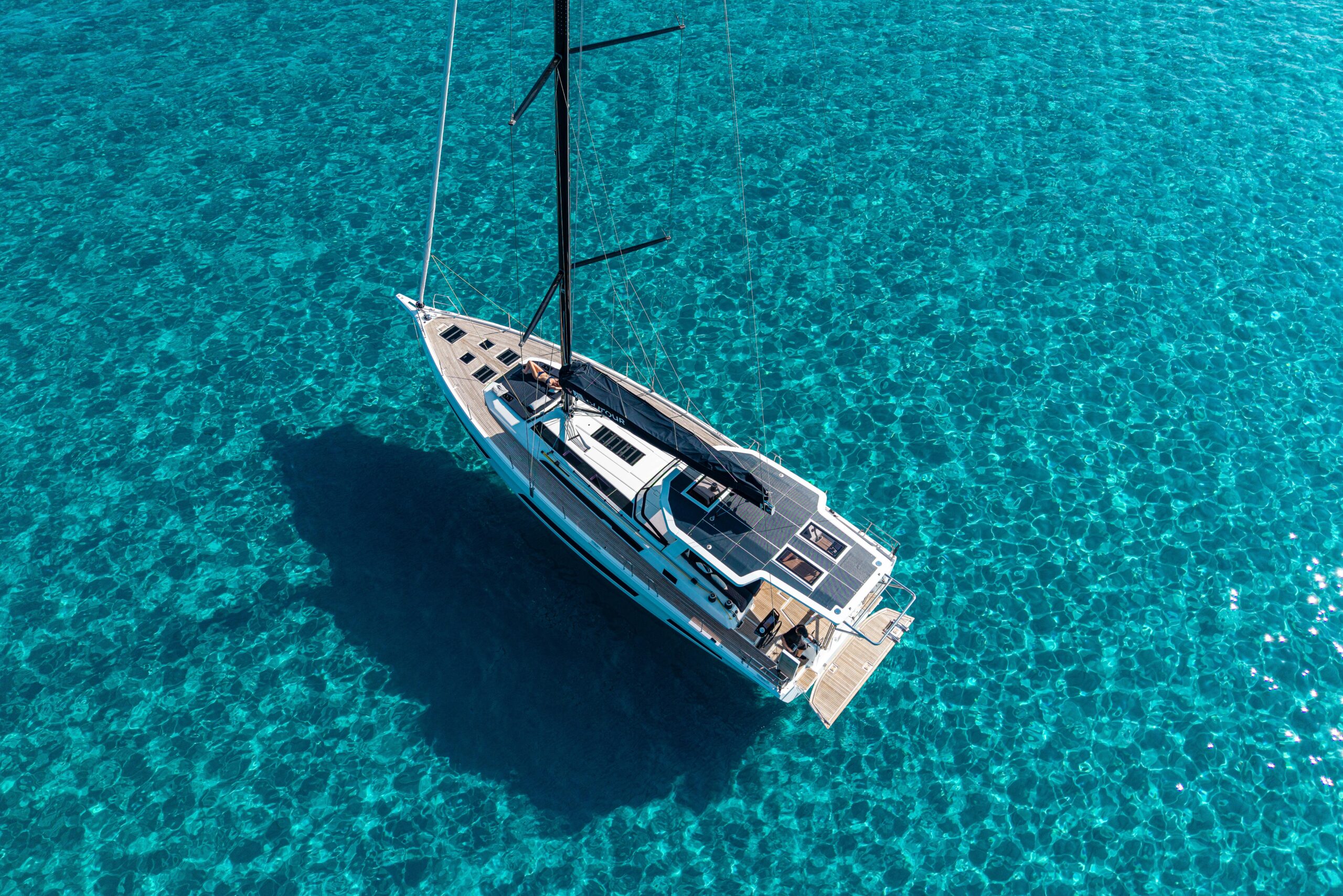 DUFOUR YACHTS 2025 - DUFOUR 54